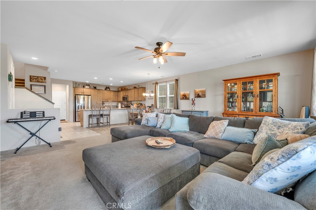 40042 Calle Real Property Photo 9