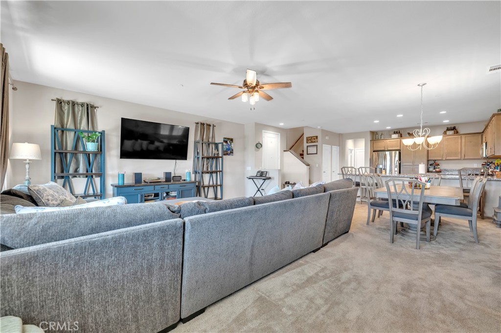40042 Calle Real Property Photo 11