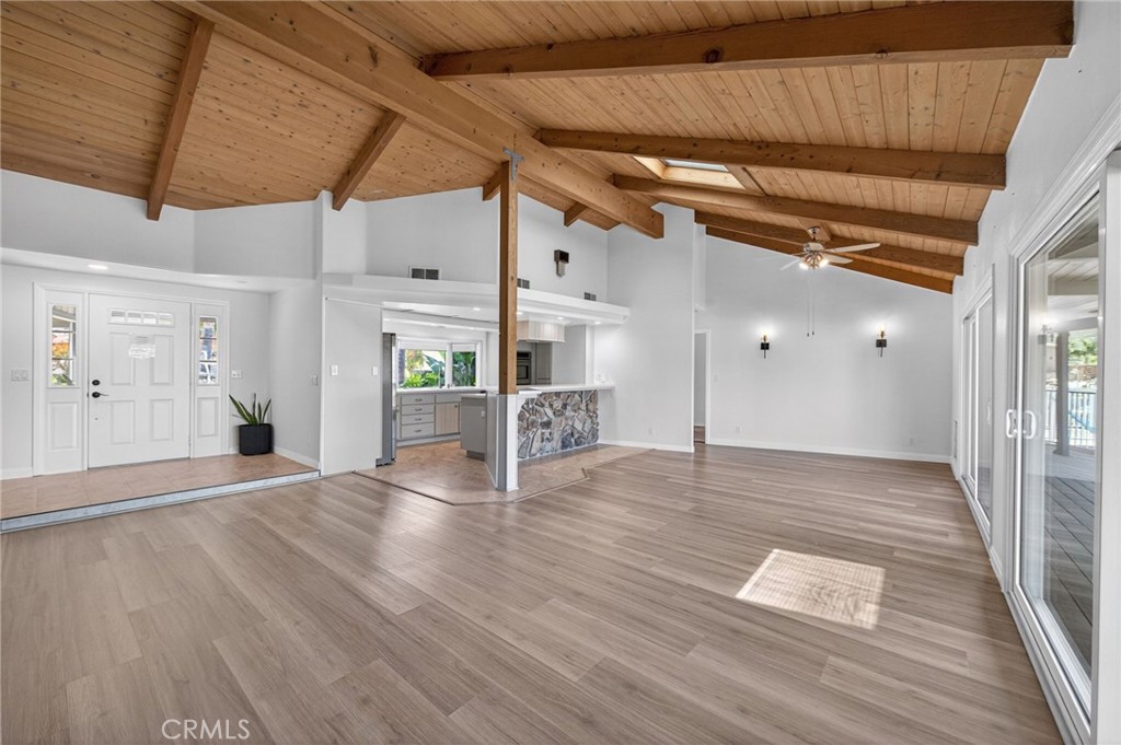 30199 Windward Drive Property Photo 12