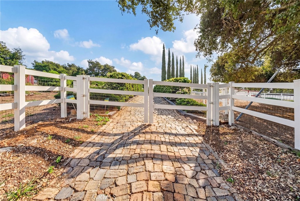 9312 Avenida Altura Bella Property Photo 11