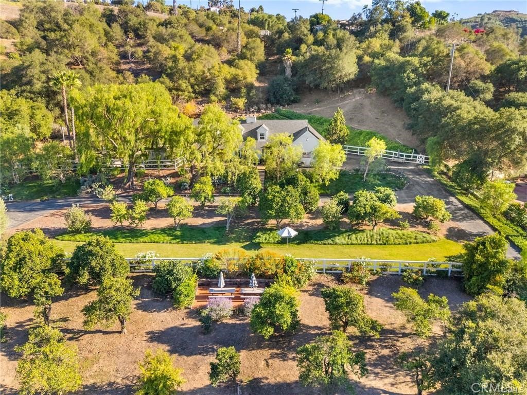 3945 Pala Mesa Property Photo 4