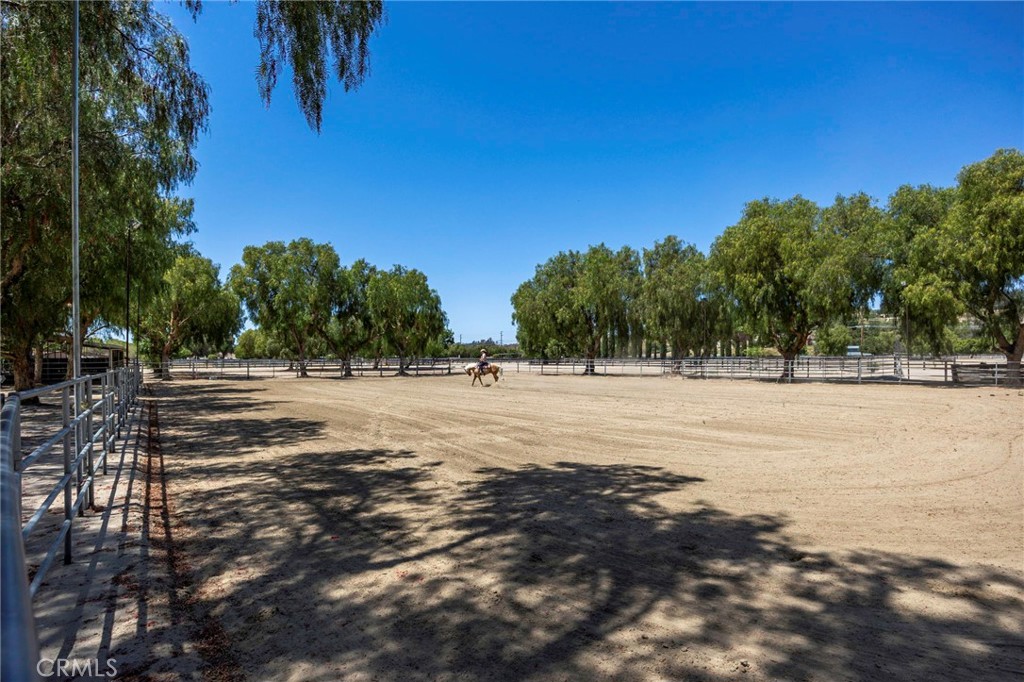37055 De Portola Rd Property Photo 9