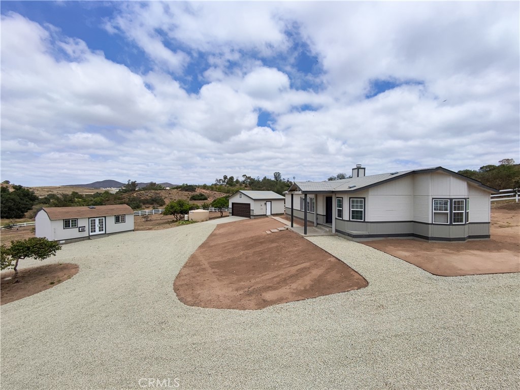 40705 Calle Vecina Property Photo 4