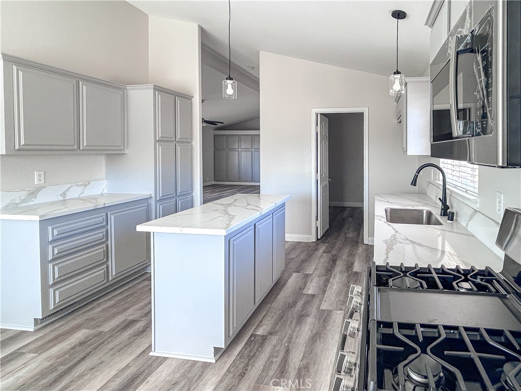 40705 Calle Vecina Property Photo 11