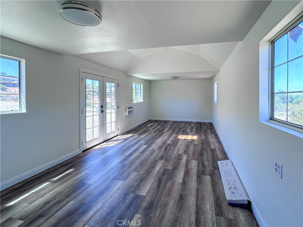 40705 Calle Vecina Property Photo 32