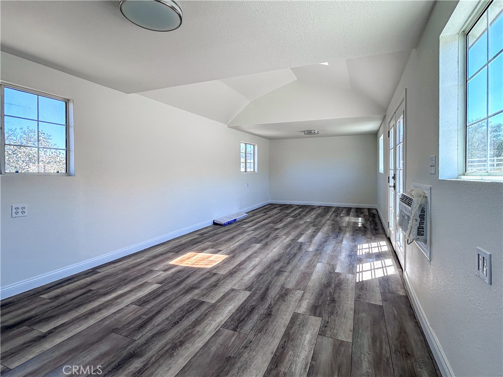 40705 Calle Vecina Property Photo 34