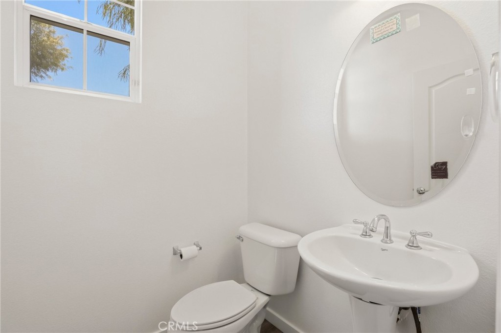 31598 Six Rivers Court Property Photo 9