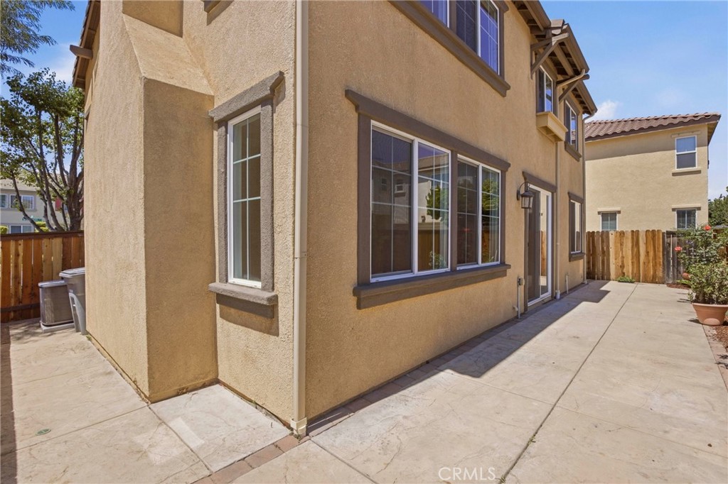 31598 Six Rivers Court Property Photo 18