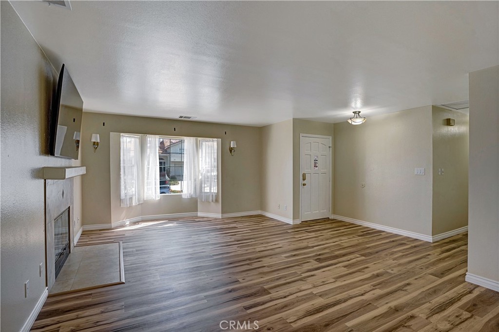 22196 Hoofbeat Way Property Photo 5
