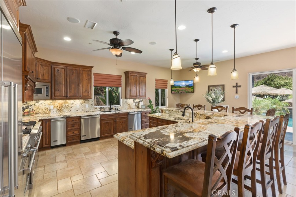 21128 Via Los Laureles Property Photo 15