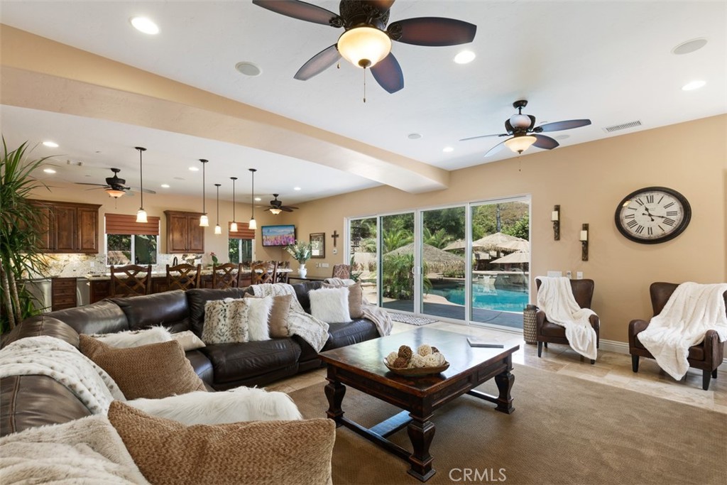 21128 Via Los Laureles Property Photo 20
