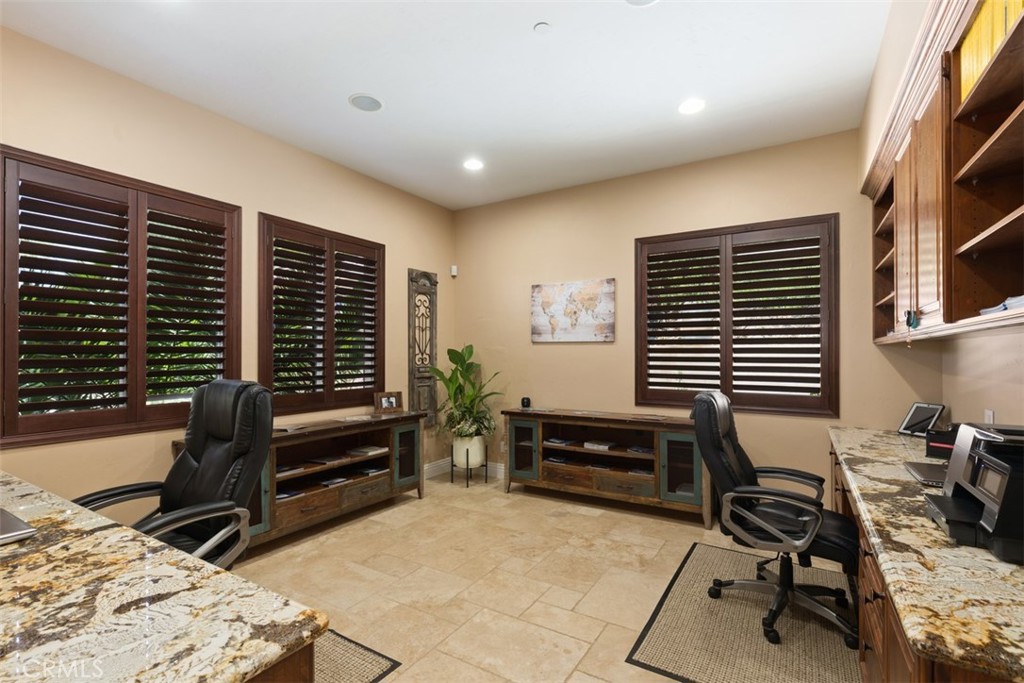 21128 Via Los Laureles Property Photo 26