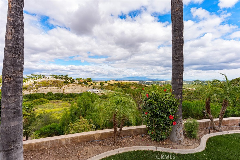 21128 Via Los Laureles Property Photo 57
