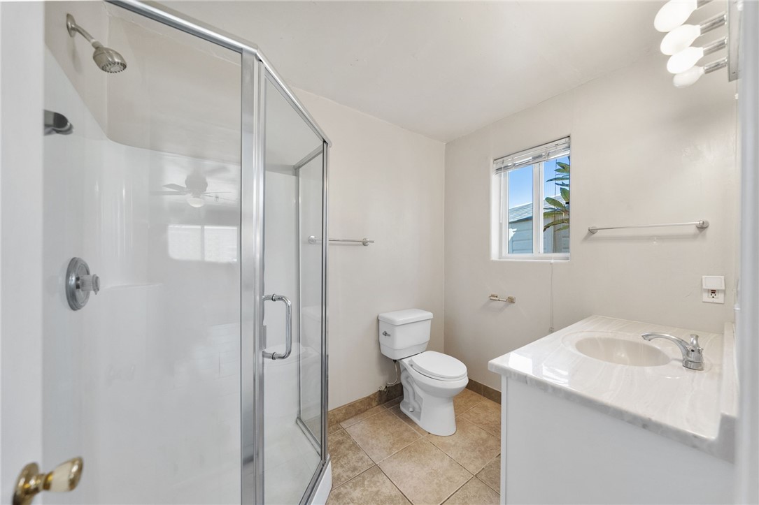 2713 E Mission Property Photo 31