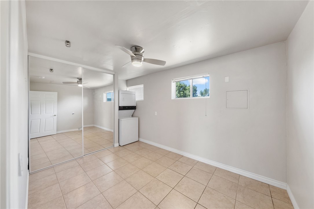 2713 E Mission Property Photo 32