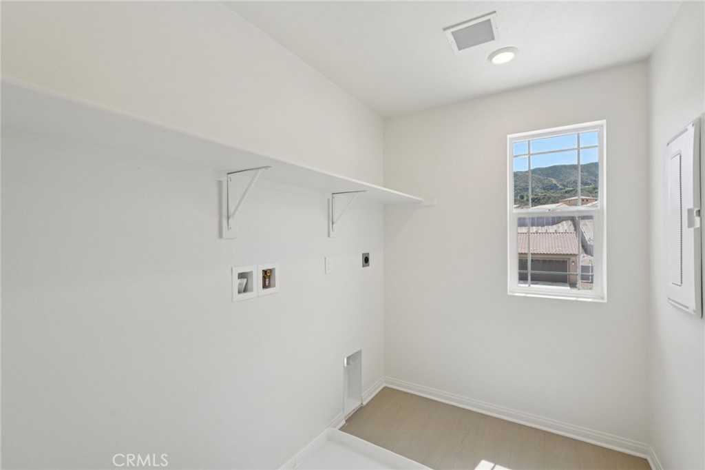 12826 Olympus Circle Property Photo 23