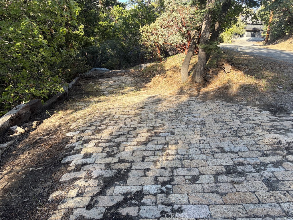 8 Big Rock Drive Property Photo 19