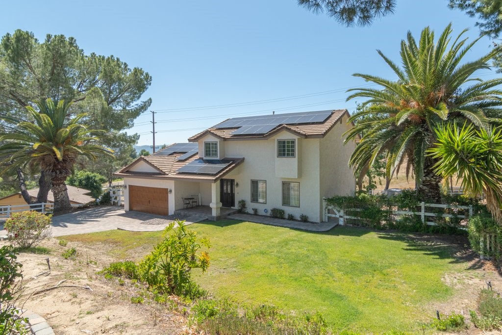 40575 Calle Fiesta Property Photo 2