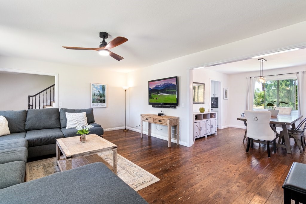 40575 Calle Fiesta Property Photo 4