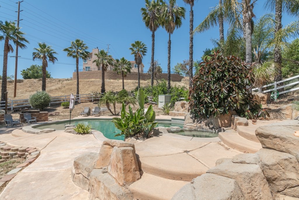 40575 Calle Fiesta Property Photo 37