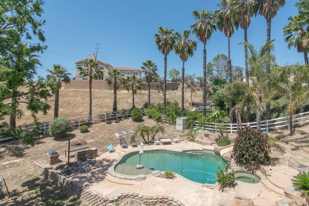 40575 Calle Fiesta Property Photo 38