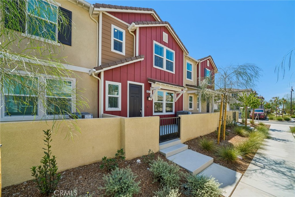 4271 E Carmel Privado Street Property Photo 2