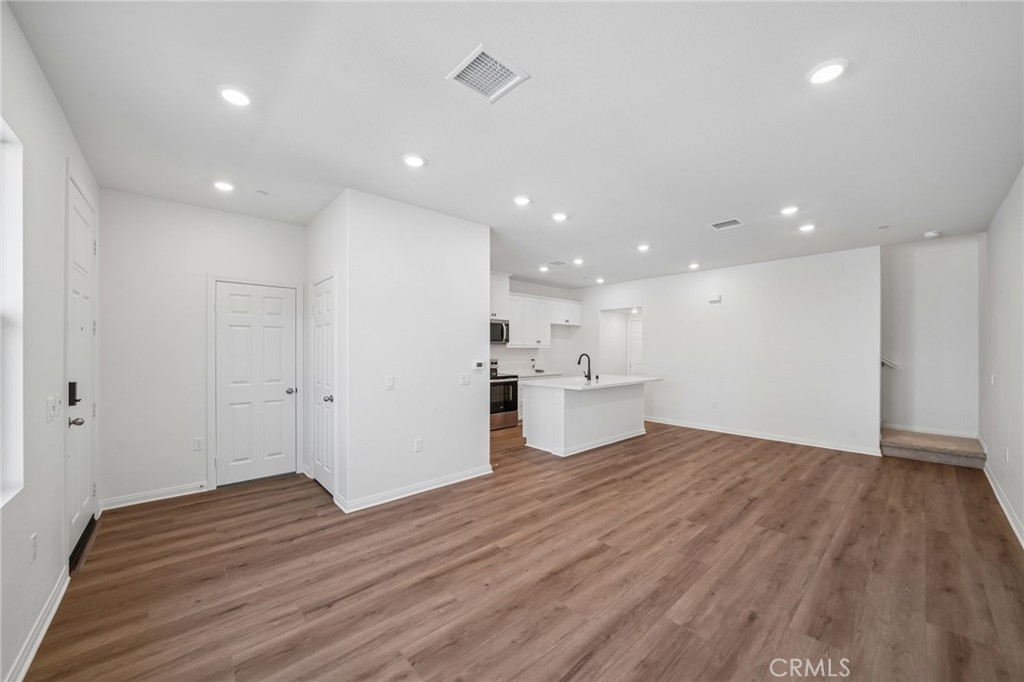 4271 E Carmel Privado Street Property Photo 8