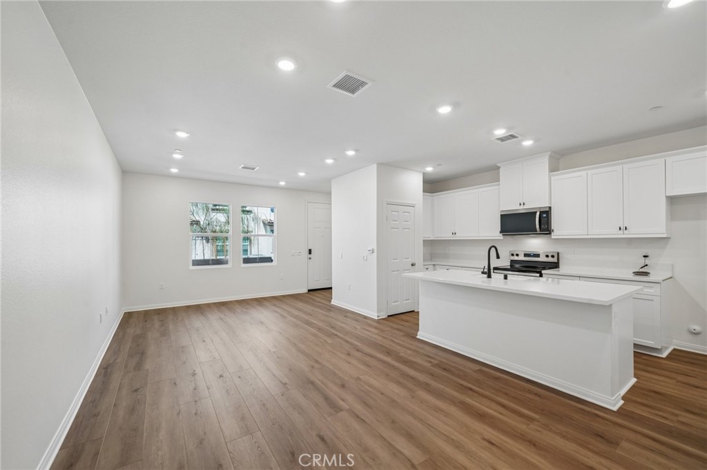 4271 E Carmel Privado Street Property Photo 11