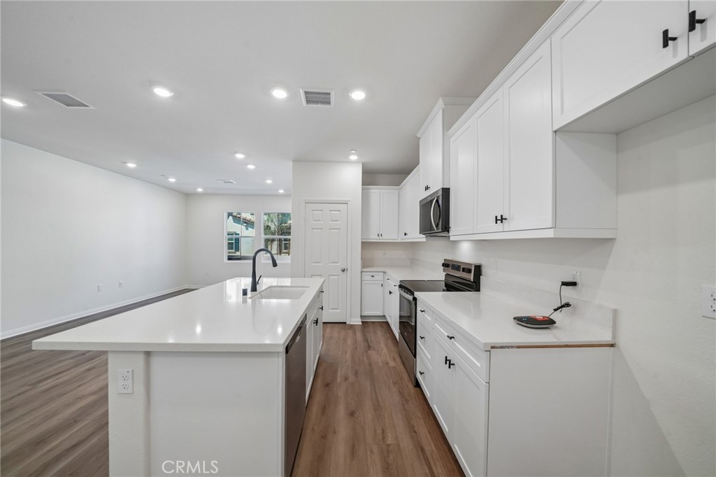 4271 E Carmel Privado Street Property Photo 12
