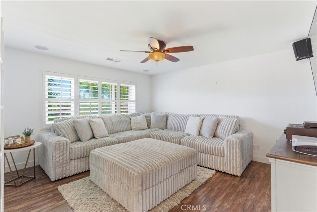 40780 Carmelita Property Photo 6