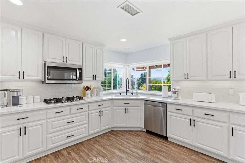 40780 Carmelita Property Photo 10