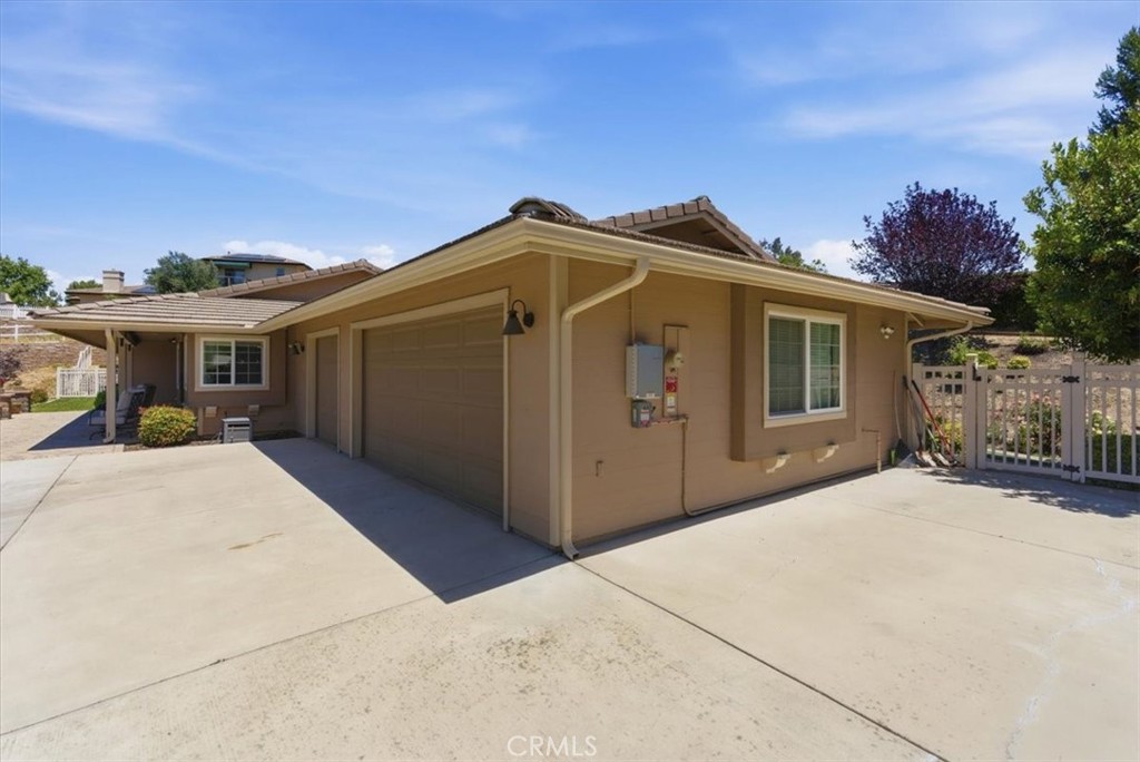 40780 Carmelita Property Photo 37