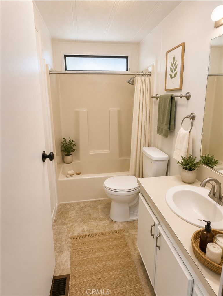 1536 S State Street 170 Property Photo 17