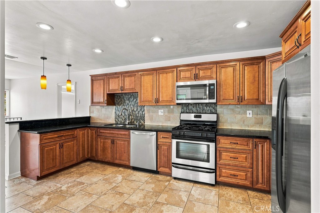 1340 E Fallbrook Street Property Photo 8