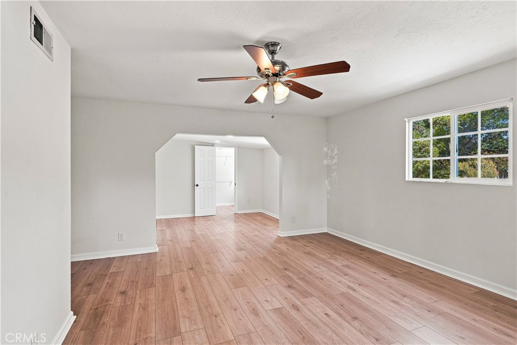 1340 E Fallbrook Street Property Photo 9