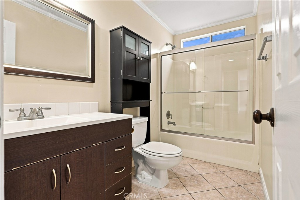 1340 E Fallbrook Street Property Photo 13