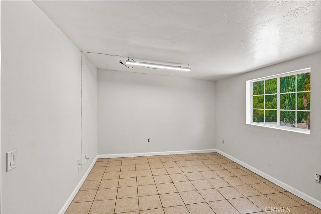 1340 E Fallbrook Street Property Photo 17