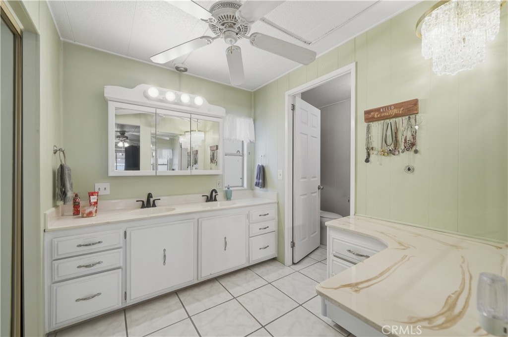 1219 E Barham, Space 45 Property Photo 17