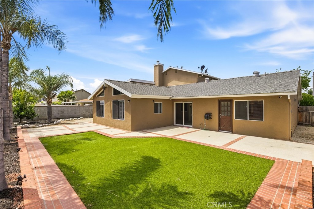 29628 Squaw Valley Drive Property Photo 2