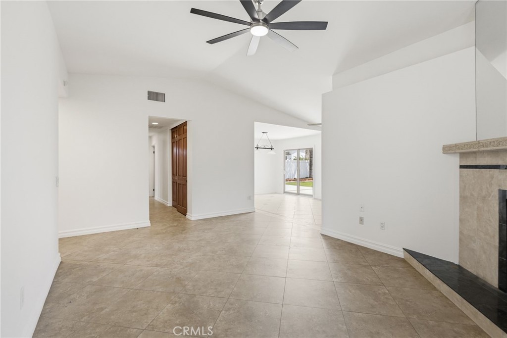 29628 Squaw Valley Drive Property Photo 4