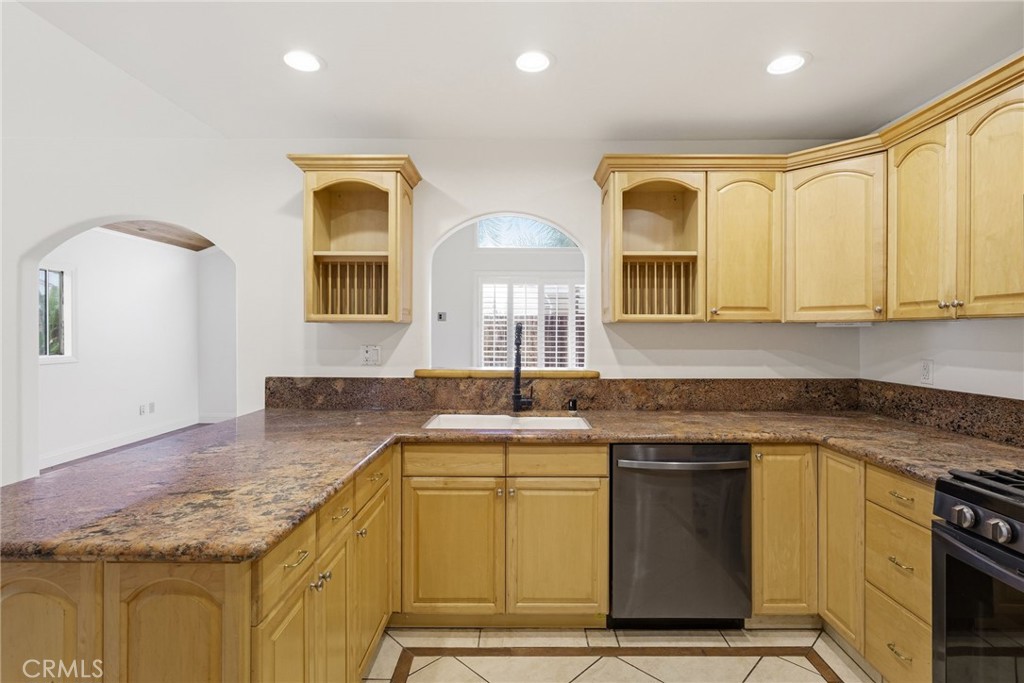 29628 Squaw Valley Drive Property Photo 8