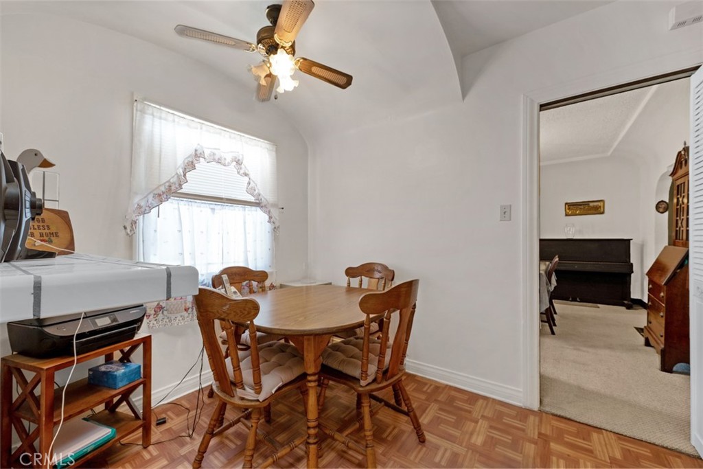 1847 W 68th Property Photo 12
