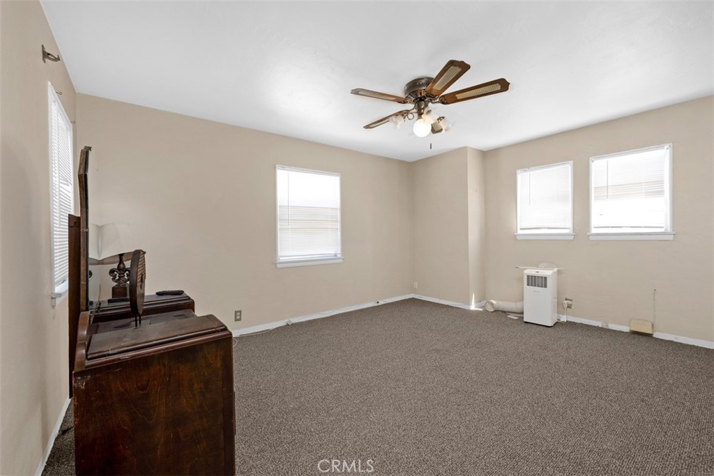 1847 W 68th Property Photo 18