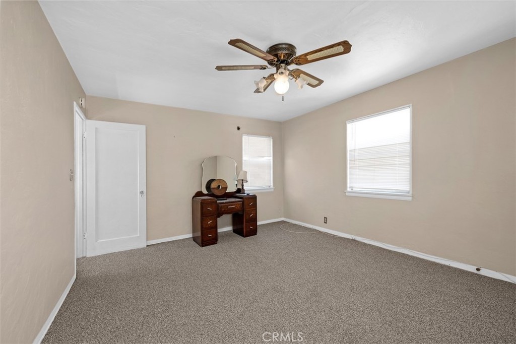 1847 W 68th Property Photo 19