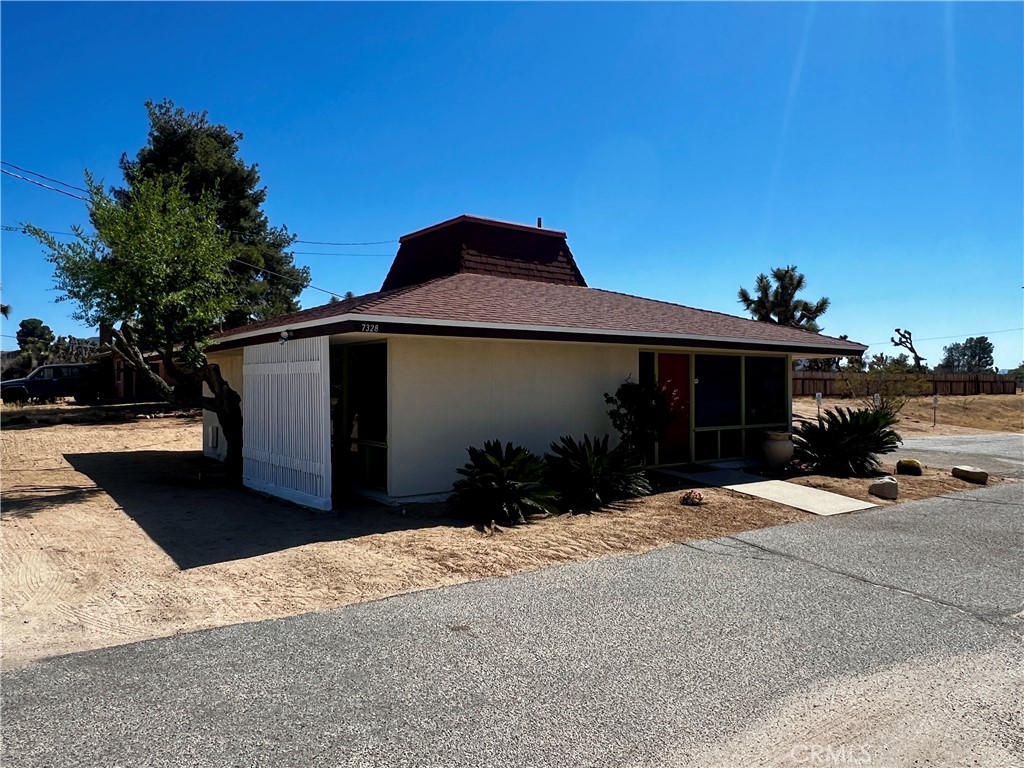 7328 Valley Vista Property Photo 4