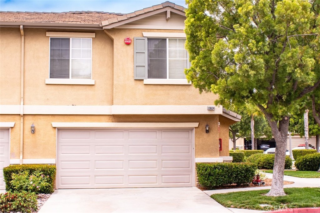 33634 Emerson B Property Photo 2