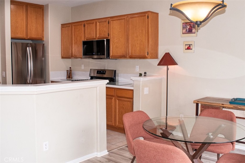 33634 Emerson B Property Photo 7