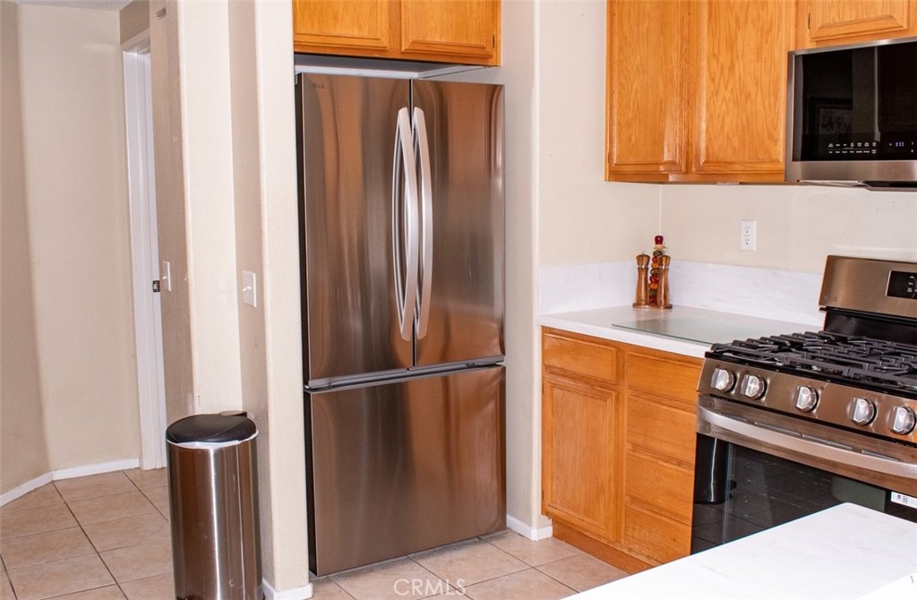 33634 Emerson B Property Photo 8