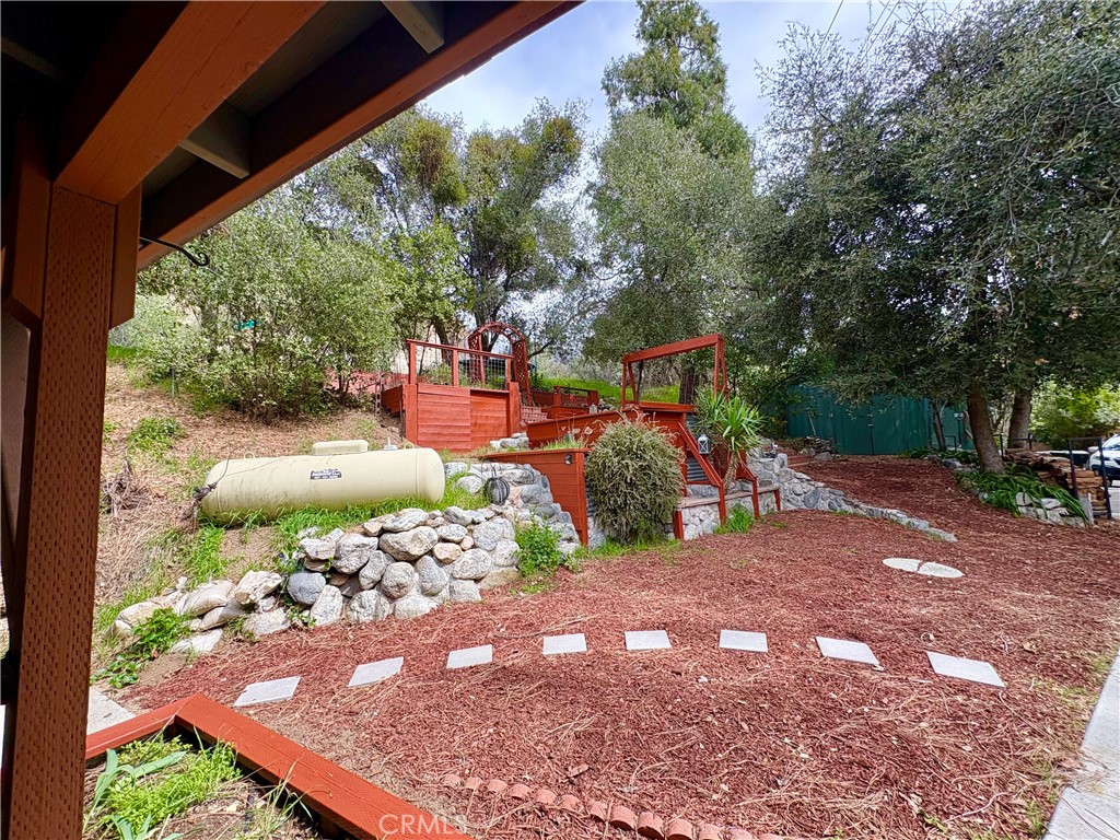 36750 Hilltop Property Photo 4