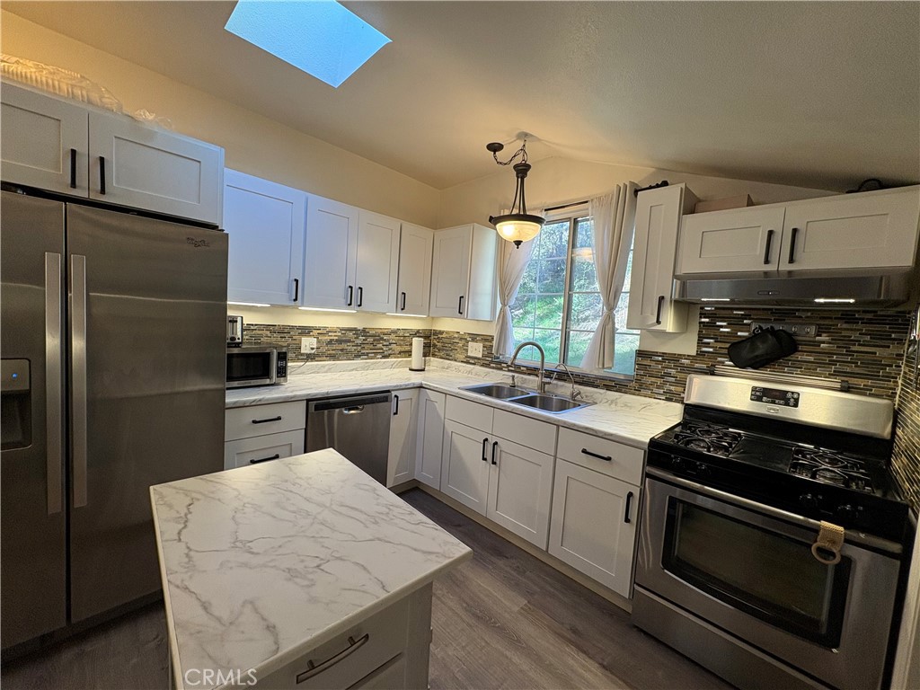 36750 Hilltop Property Photo 9
